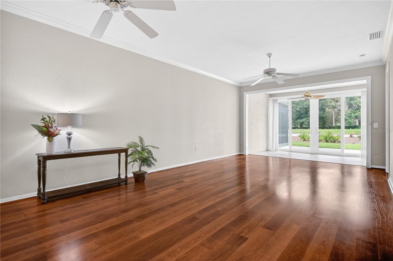 Large open combo living room and dining room - 6948 STONEYWALK CT, BRADENTON