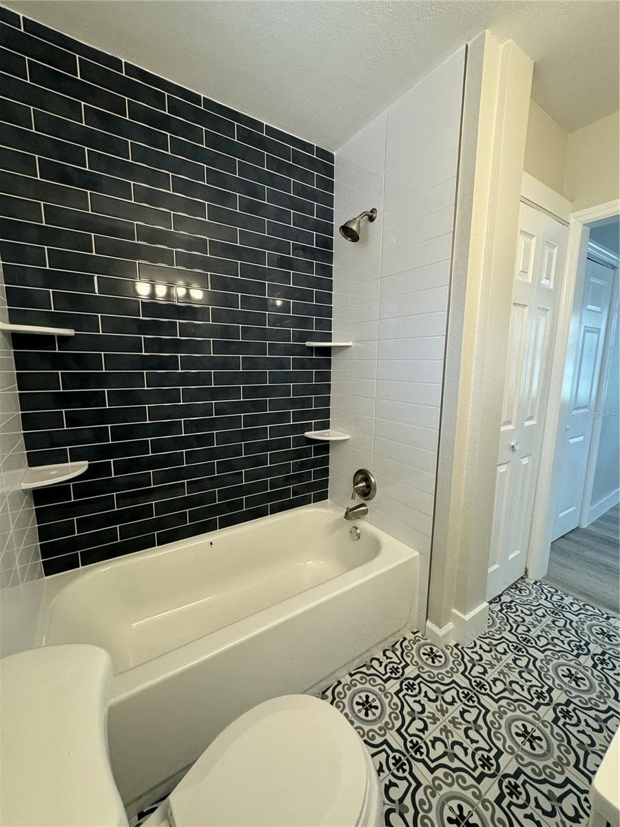 260 ensuite bathroom - 260 20TH AVE S, ST PETERSBURG