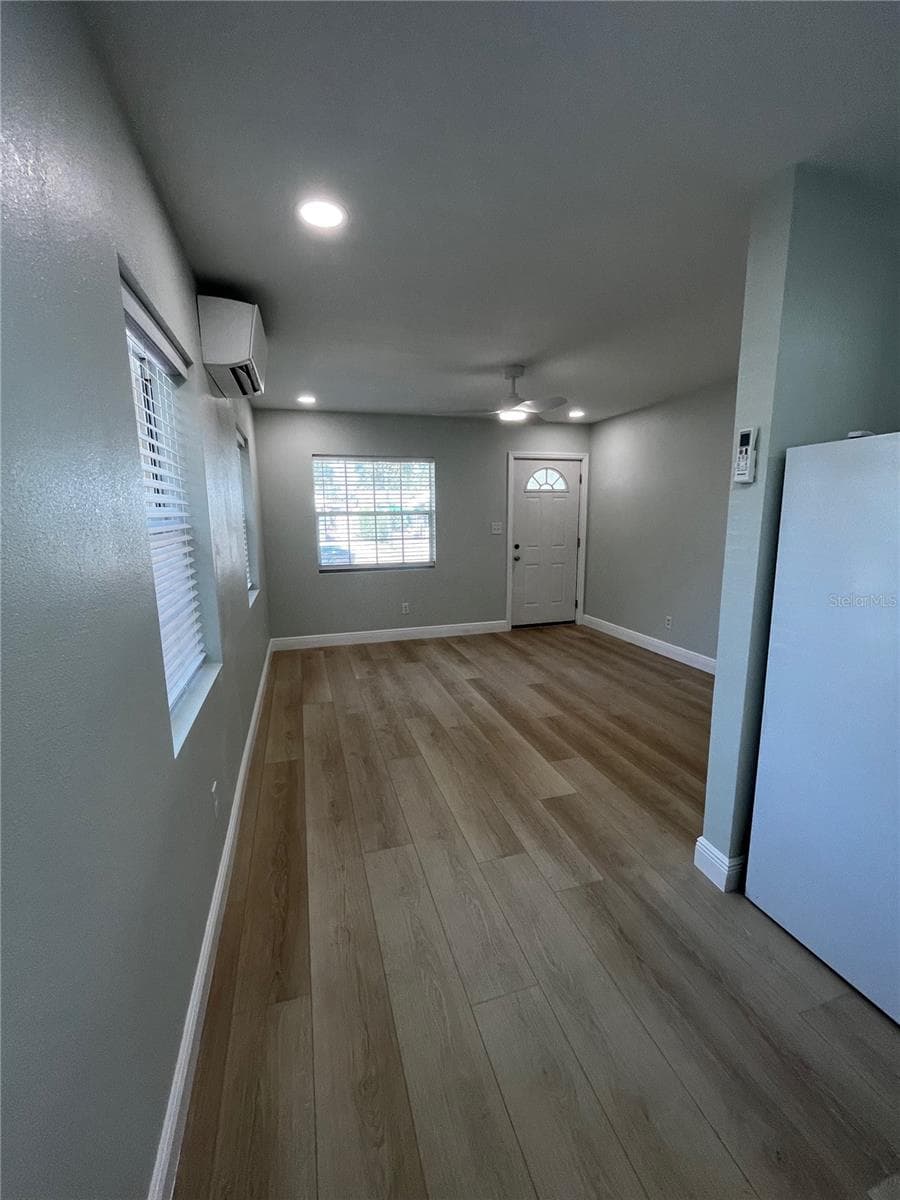 Duplex at 260 20TH AVE S, ST PETERSBURG, photo 16 of 36