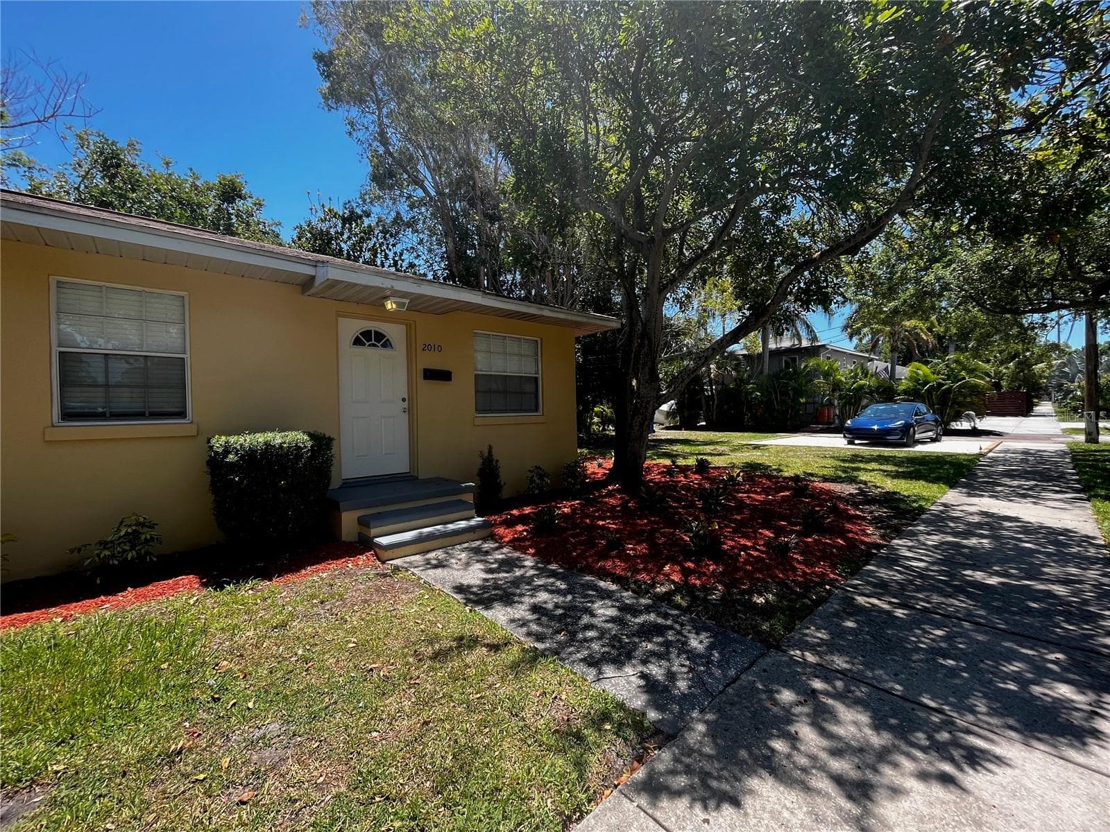Duplex at 260 20TH AVE S, ST PETERSBURG, photo 31 of 36