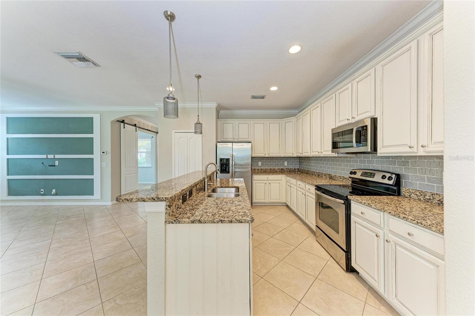 Single Family Residence at 1986 MESIC HAMMOCK WAY, VENICE, photo 17 of 68