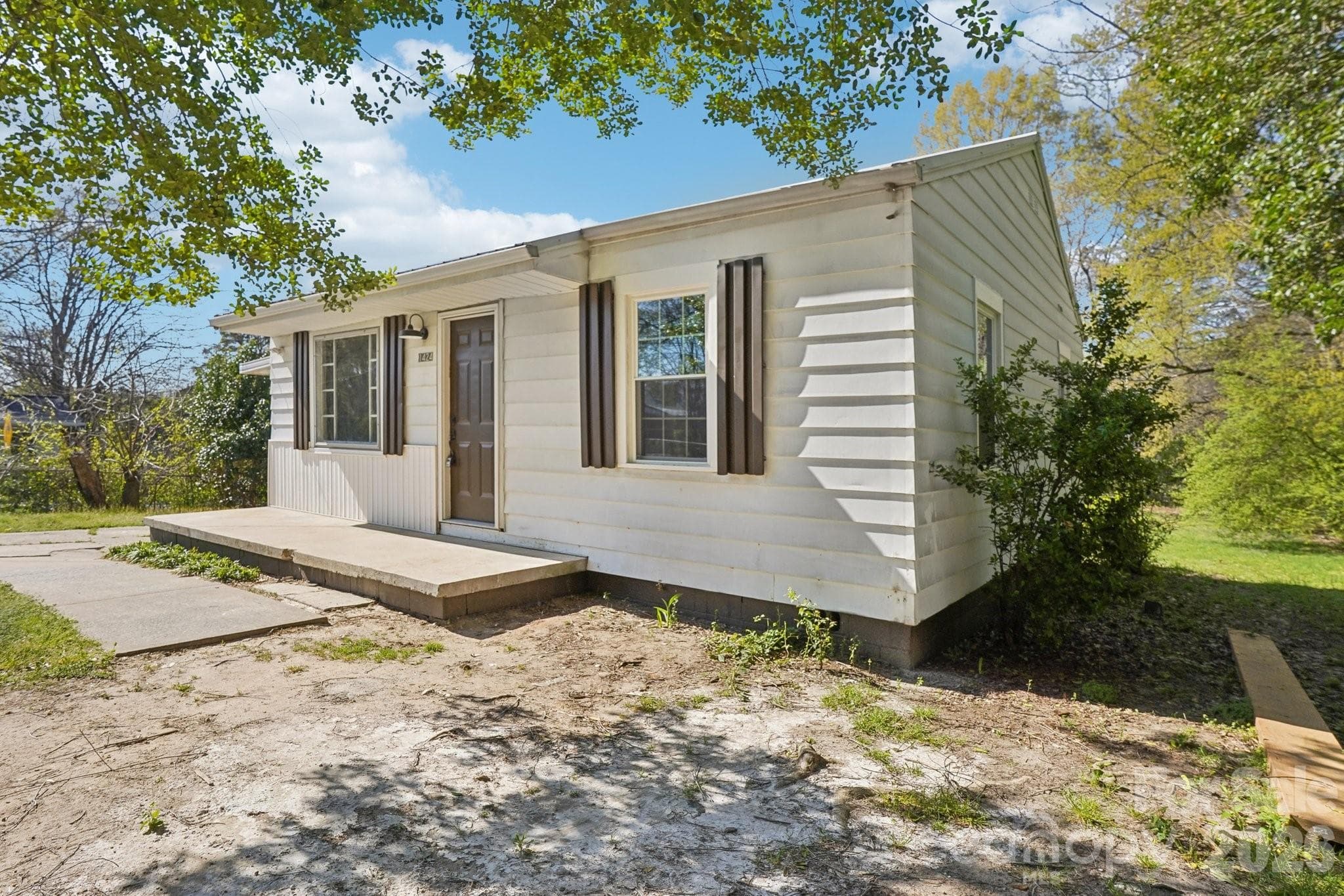 Single Family Residence at Gastonia, photo 2 of 21