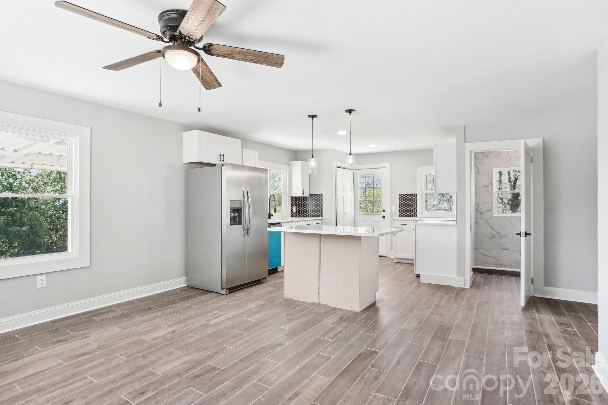 Single Family Residence at Gastonia, photo 4 of 21