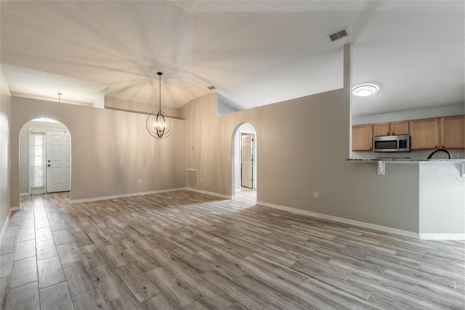 Single Family Residence at 3873 SUNSET COVE DR, PORT ORANGE, photo 10 of 48