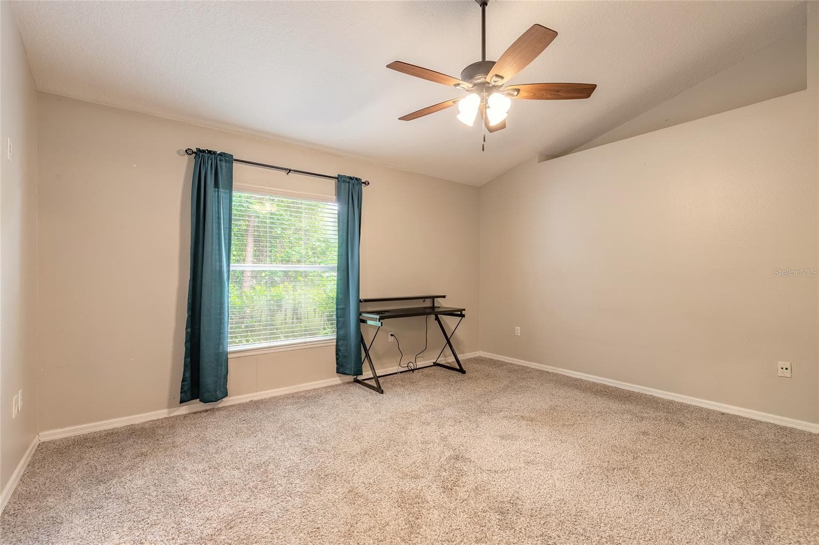 Single Family Residence at 3873 SUNSET COVE DR, PORT ORANGE, photo 13 of 48