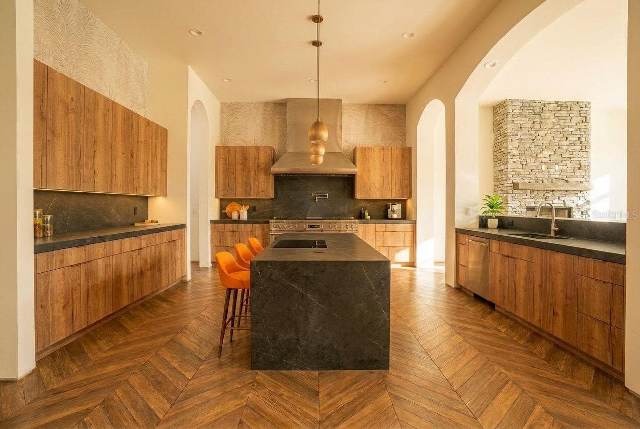AI Generated/ Virtual staging environment - 818 LAKE AGNES DR, POLK CITY