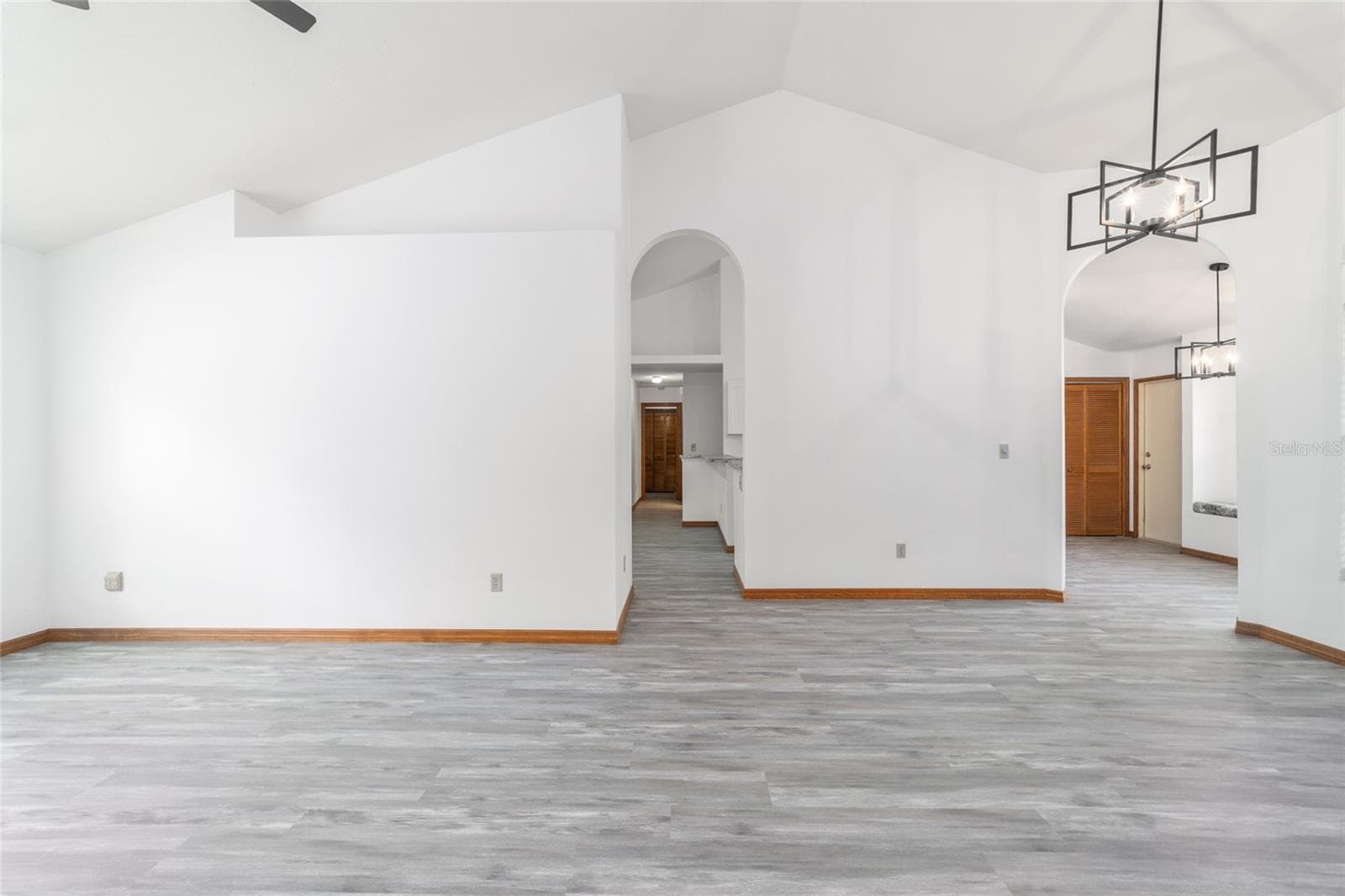 Single Family Residence at 13984 SW 80TH ST, DUNNELLON, photo 2 of 38