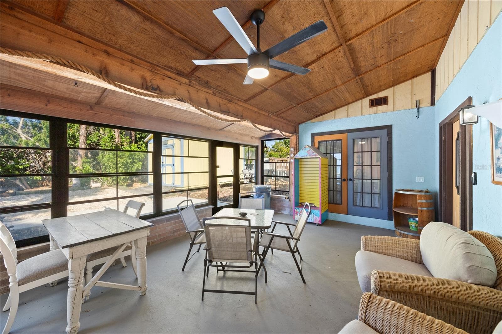 Triplex at 3155 WATERSIDE DR, ENGLEWOOD, photo 16 of 74
