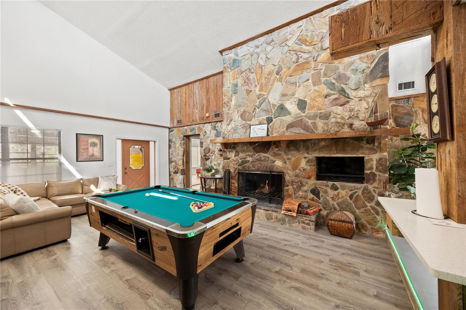 Triplex at 3155 WATERSIDE DR, ENGLEWOOD, photo 20 of 74