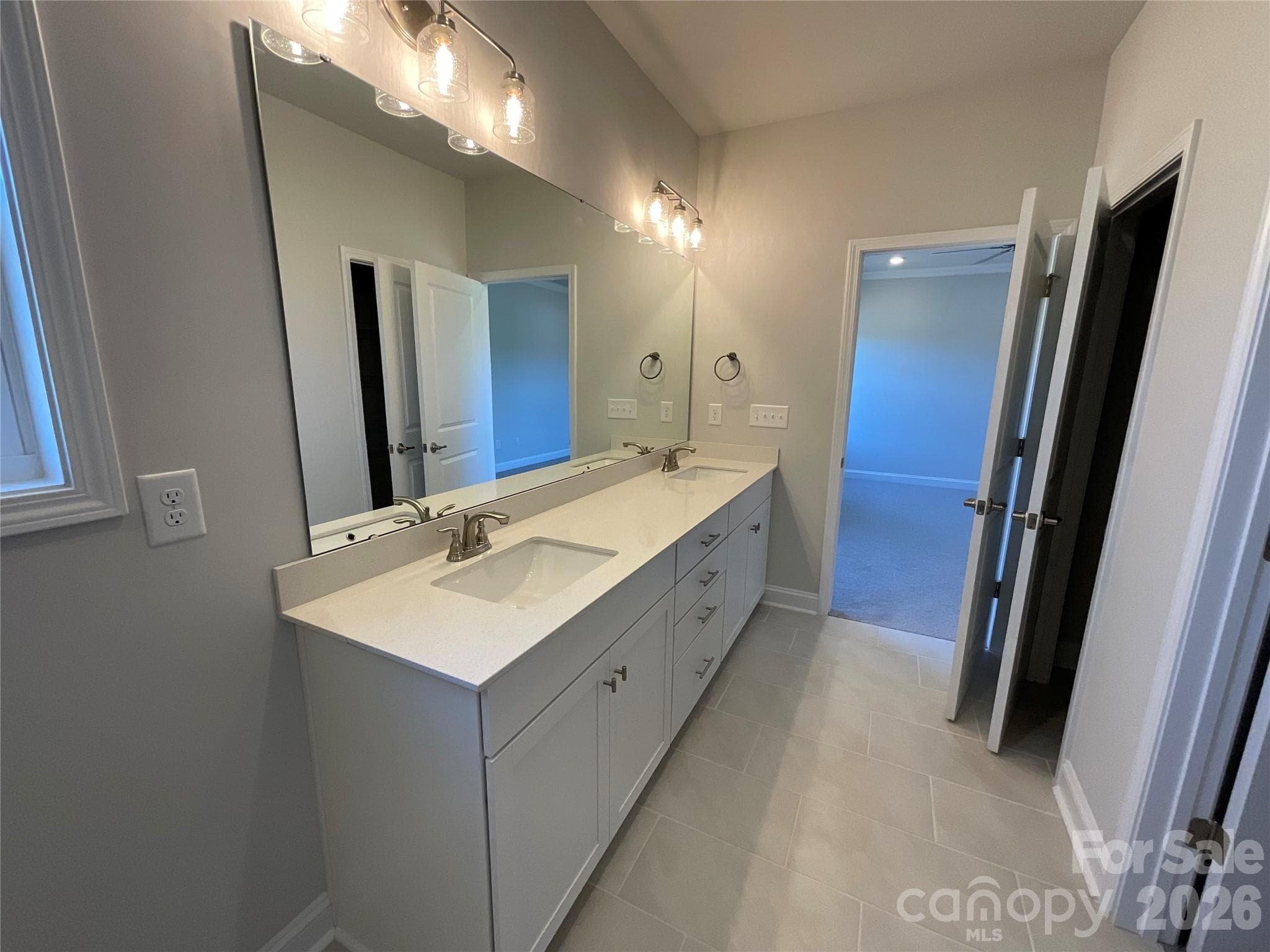 Dual sink vanity - 1558 Autumn Lane, York