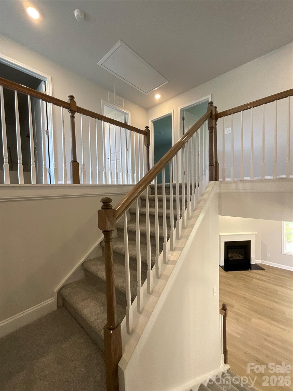 Open staircase - 1558 Autumn Lane, York