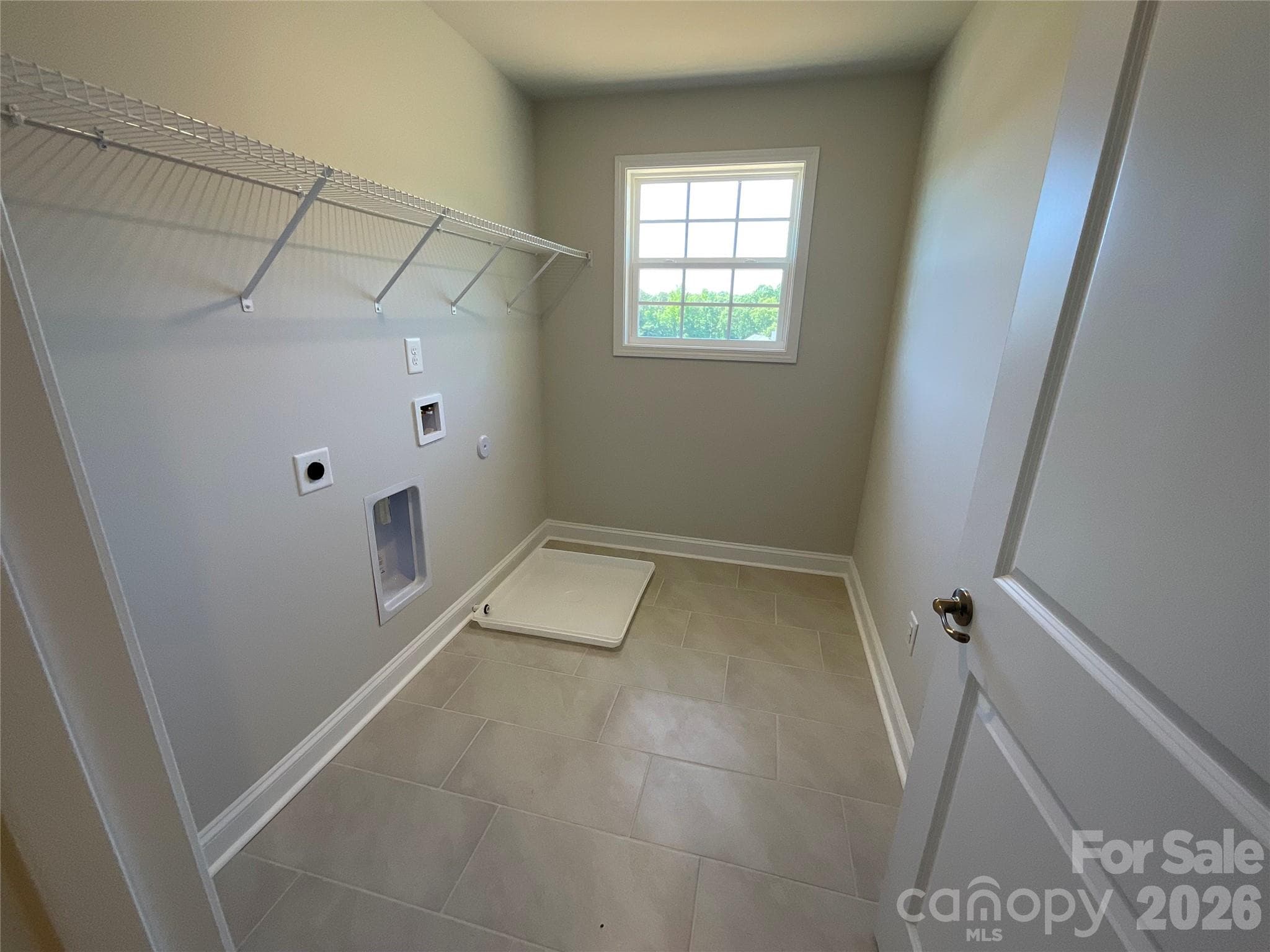 Single Family Residence at 1558 Autumn Lane, York, photo 33 of 45