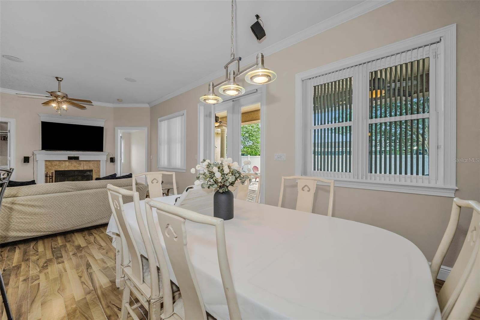 DOUBLE DOOR EXIT TO COVERED PATIO - 1888 BUGLE LN, CLEARWATER