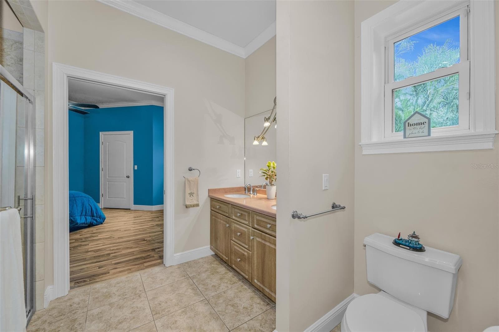 Jack n Jill Bath - 1888 BUGLE LN, CLEARWATER