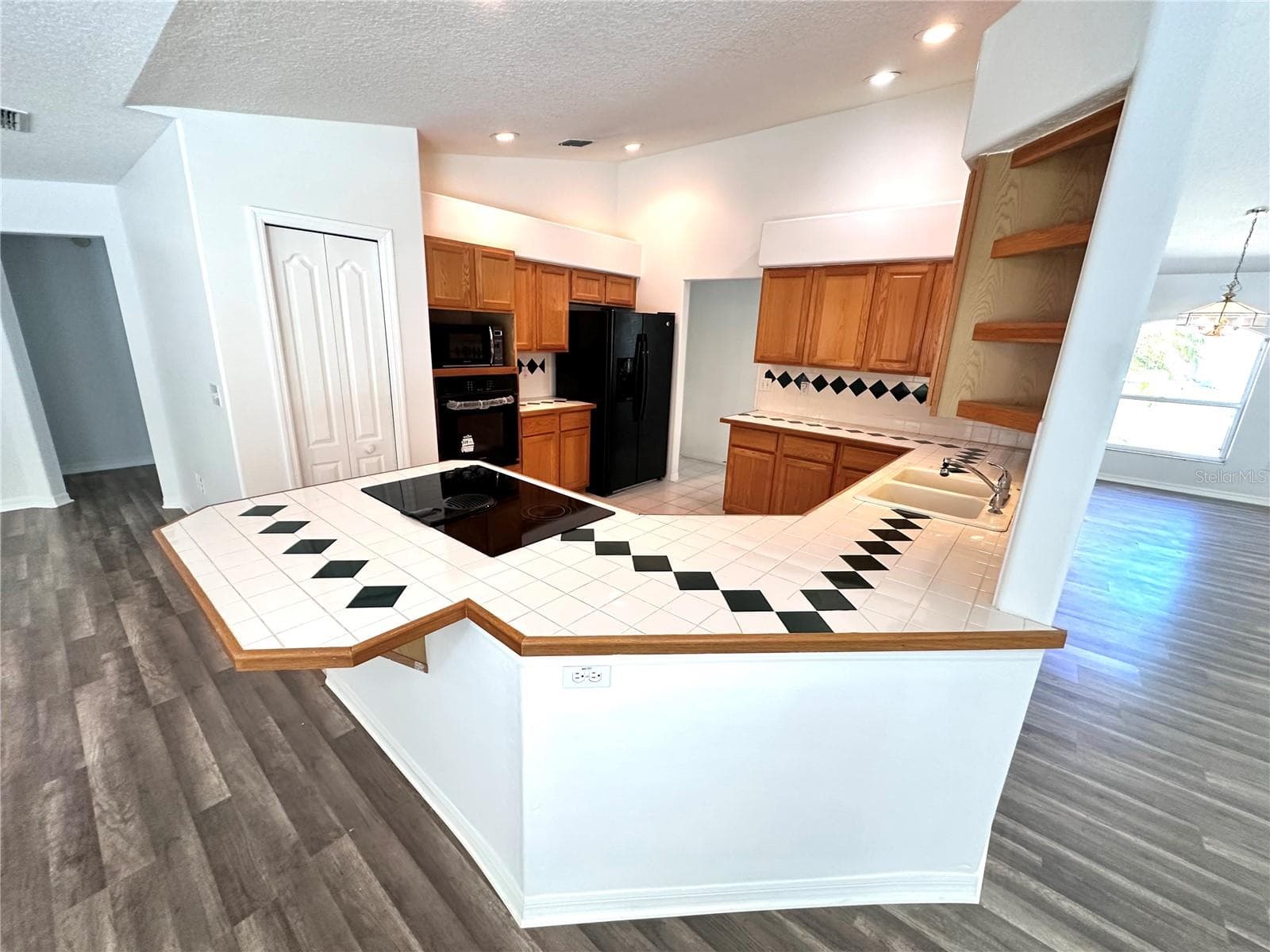 Single Family Residence at 29439 SCHINNECOCK HILLS LN, SAN ANTONIO, photo 10 of 74