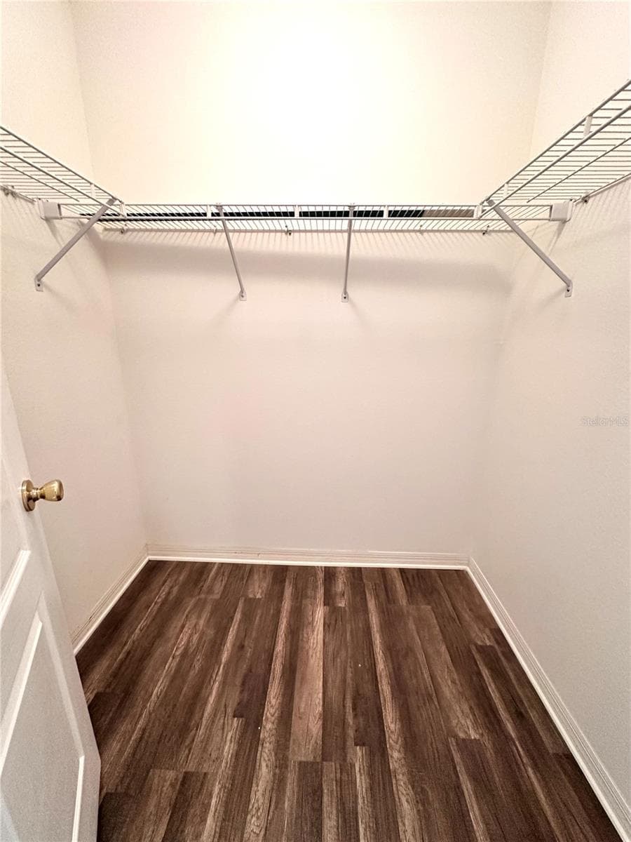 Closet 2-Master bedroom - 29439 SCHINNECOCK HILLS LN, SAN ANTONIO