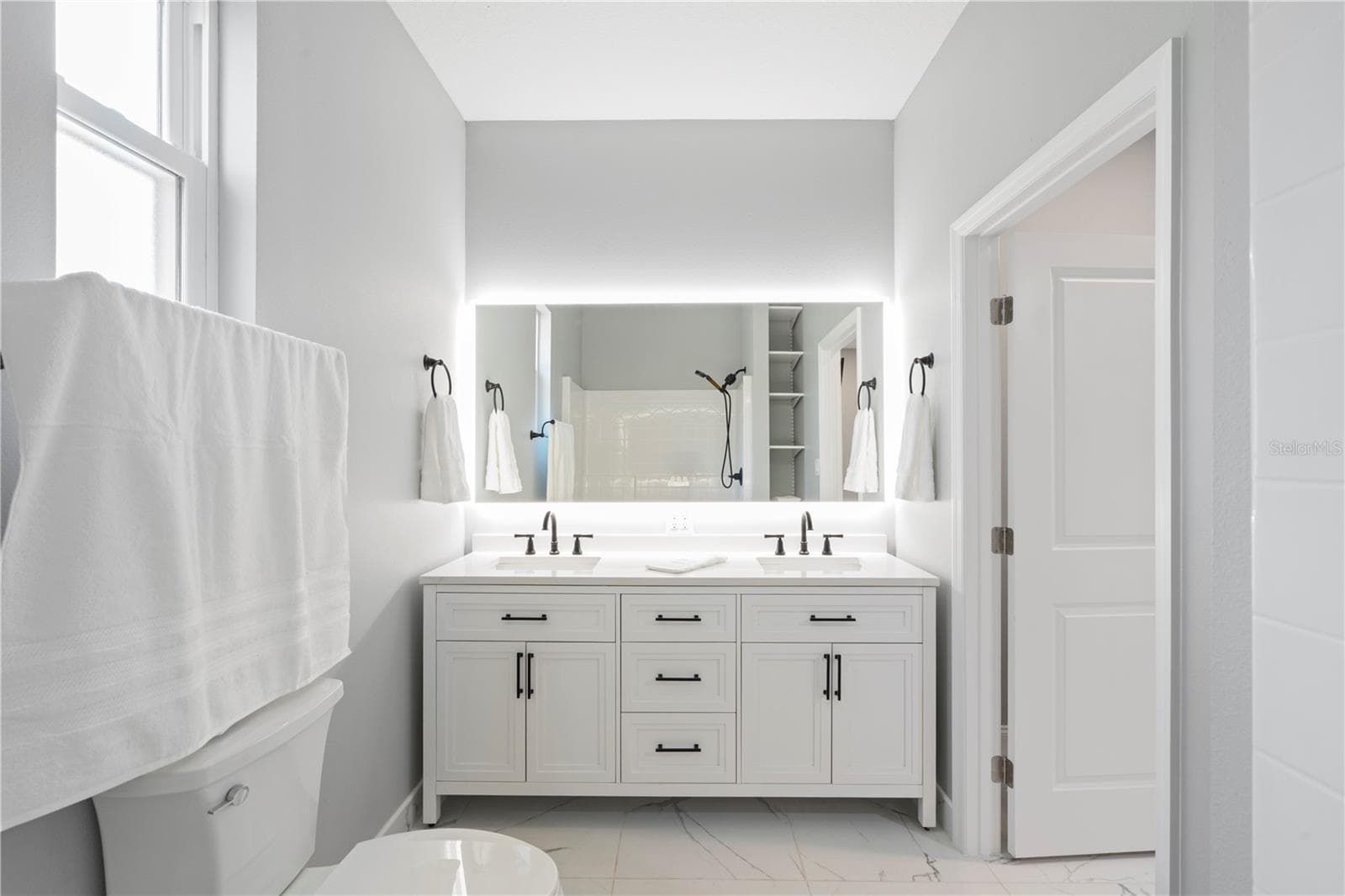 Primary Bathroom - 3225 LAUREL AVE, CLEARWATER