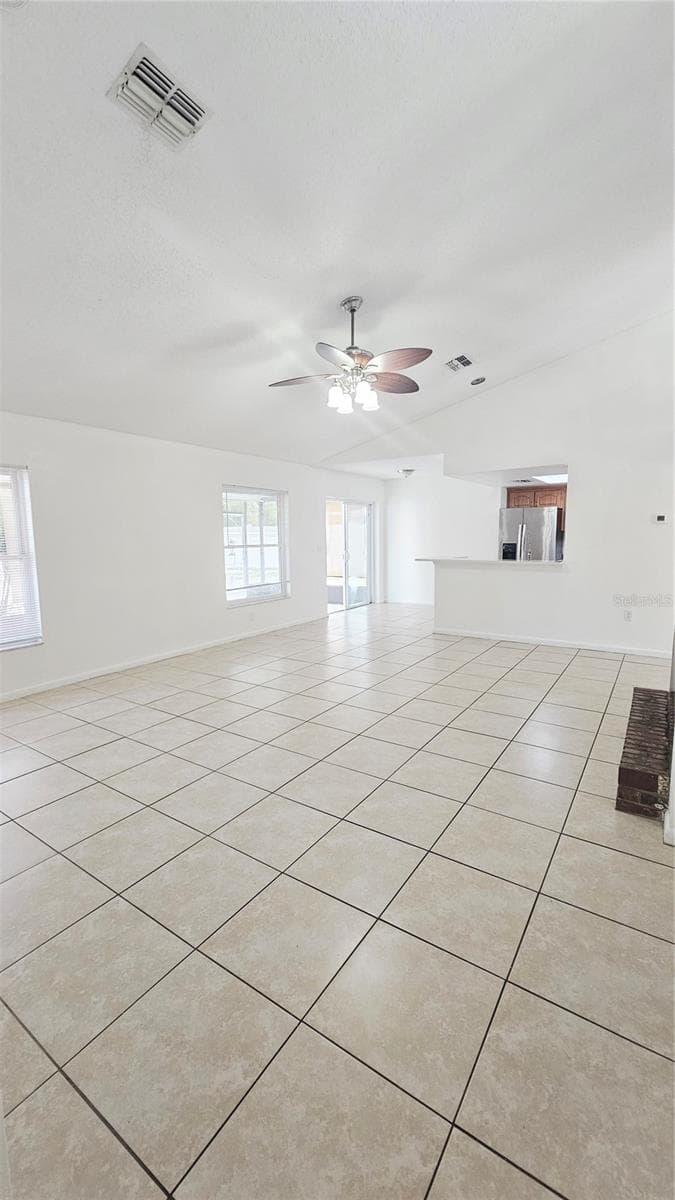 Single Family Residence at 11318 PALOMAR ST, SPRING HILL, photo 19 of 28
