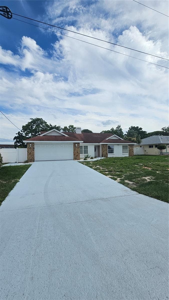 Single Family Residence at 11318 PALOMAR ST, SPRING HILL, photo 26 of 28