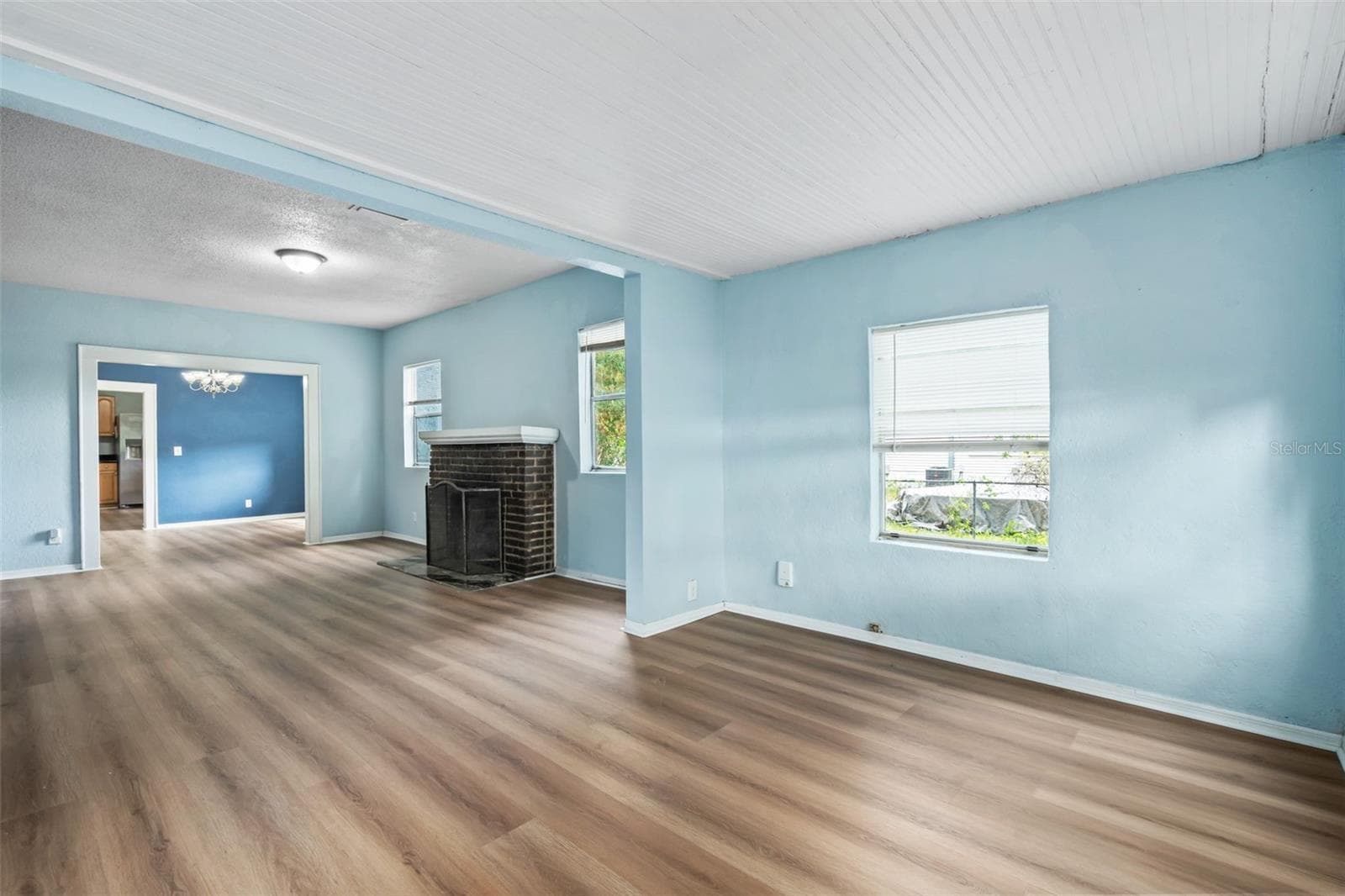 Single Family Residence at 1516 E ELM RD, LAKELAND, photo 7 of 41