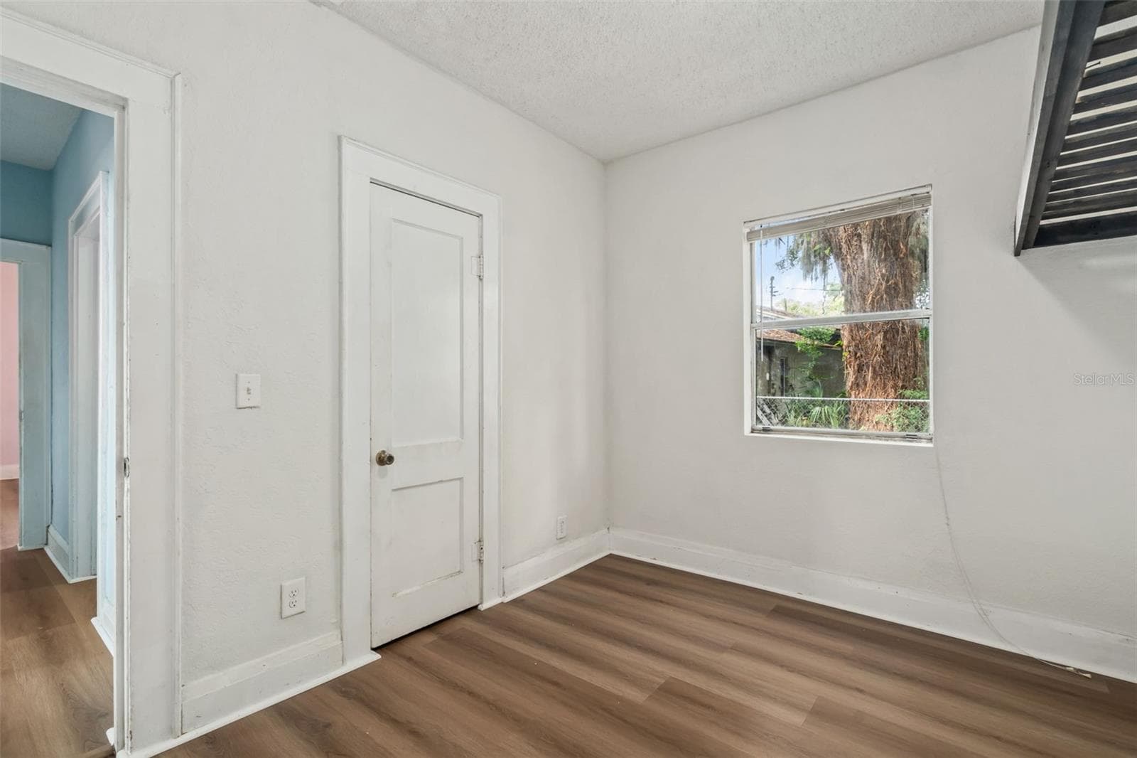 Single Family Residence at 1516 E ELM RD, LAKELAND, photo 26 of 41