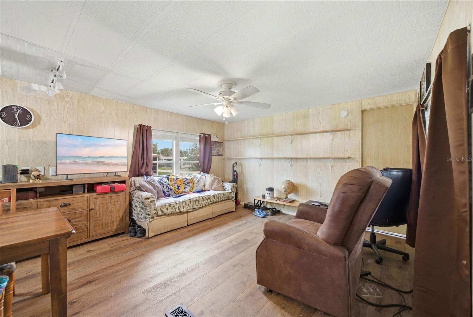 Manufactured Home at 1056 BLUE HERON LN, MOORE HAVEN, photo 18 of 32