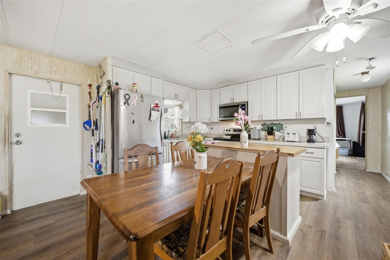 Manufactured Home at 1056 BLUE HERON LN, MOORE HAVEN, photo 20 of 32