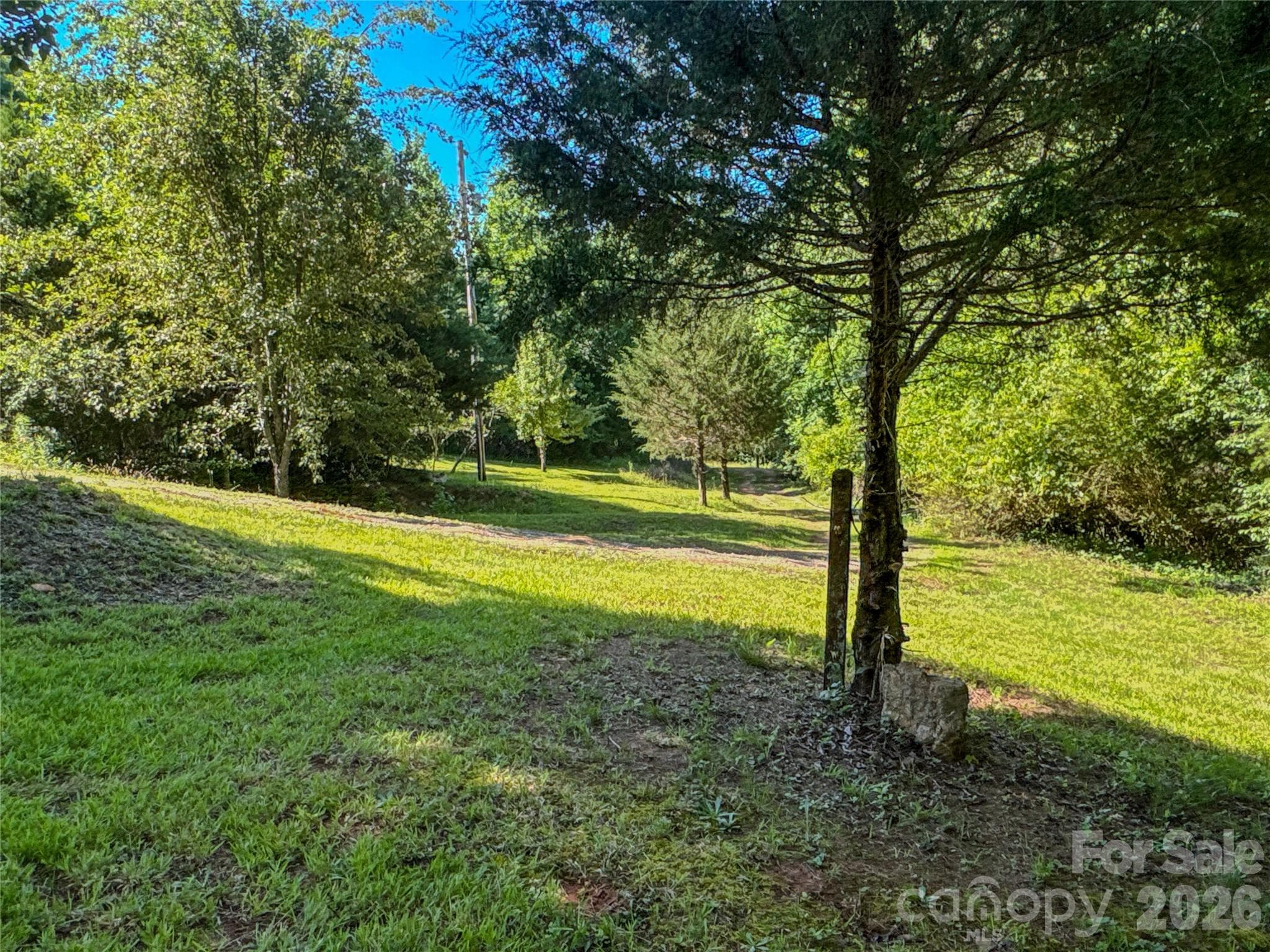 Single Family Residence at 306 Golden Valley Road, Casar, photo 2 of 41