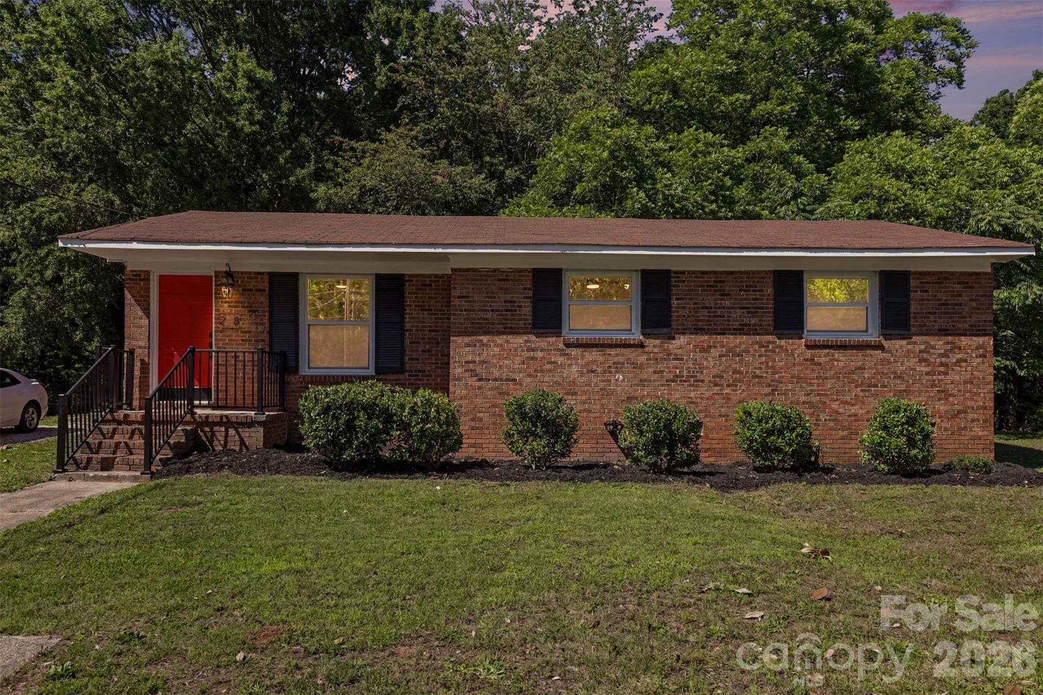 Single Family Residence at York, photo 2 of 25