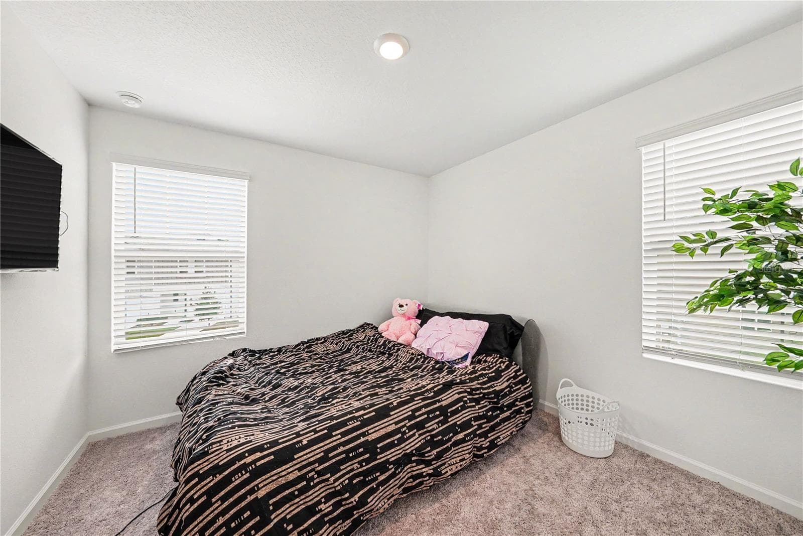 Single Family Residence at 6272 BUCKET CT, GIBSONTON, photo 18 of 30