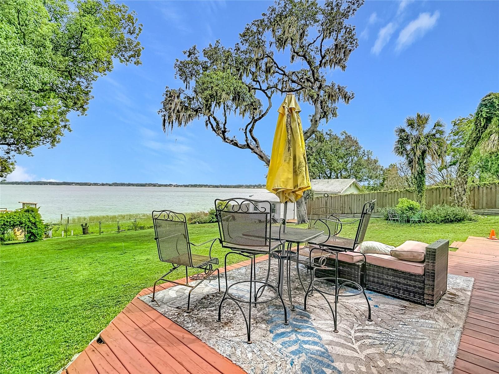 Single Family Residence at 331 BAY ST, AUBURNDALE, photo 59 of 72