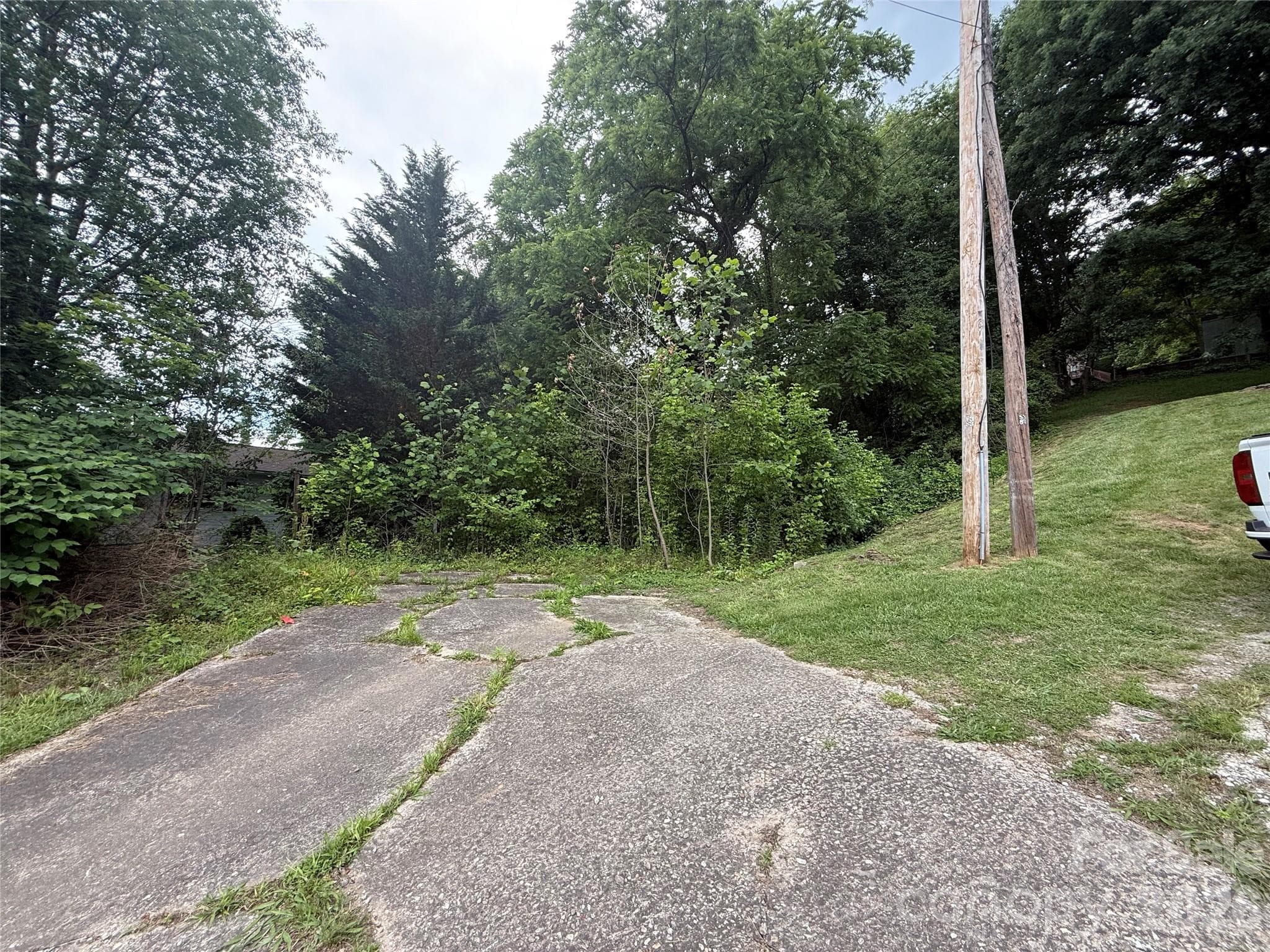 Lot at Waynesville, photo 2 of 12