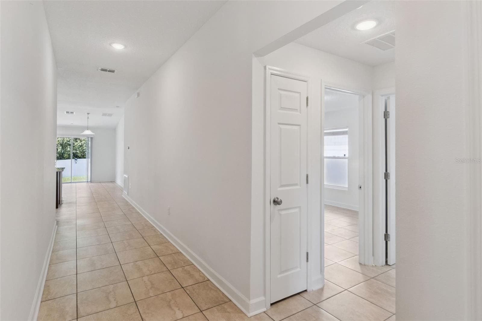 Hallway looking from Front Door - 2505 BAKER AVE E, HAINES CITY