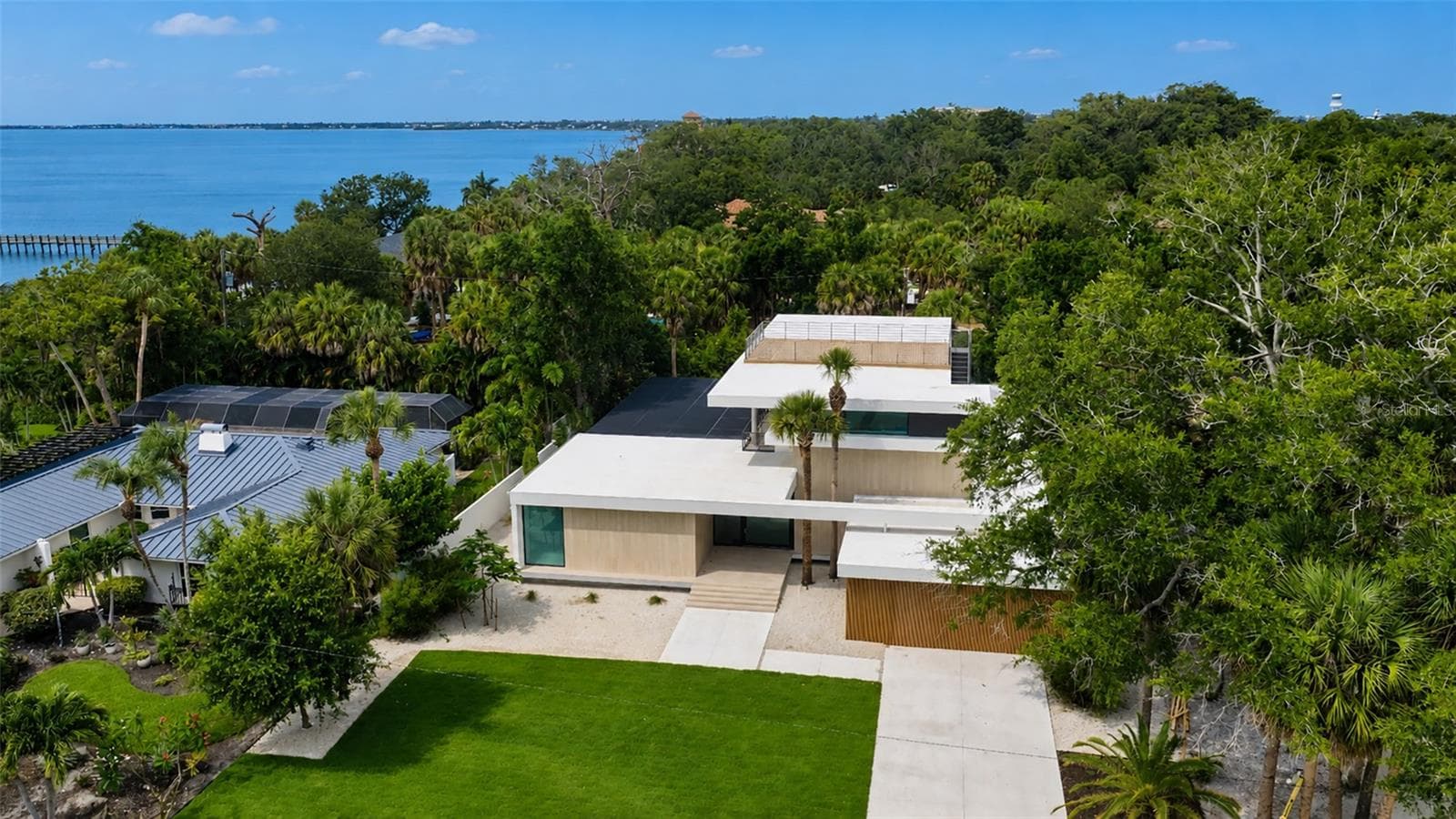 Single Family Residence at 359 N SHORE DR, SARASOTA, photo 3 of 45