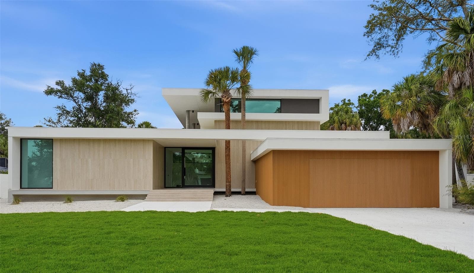 Single Family Residence at 359 N SHORE DR, SARASOTA, photo 5 of 45