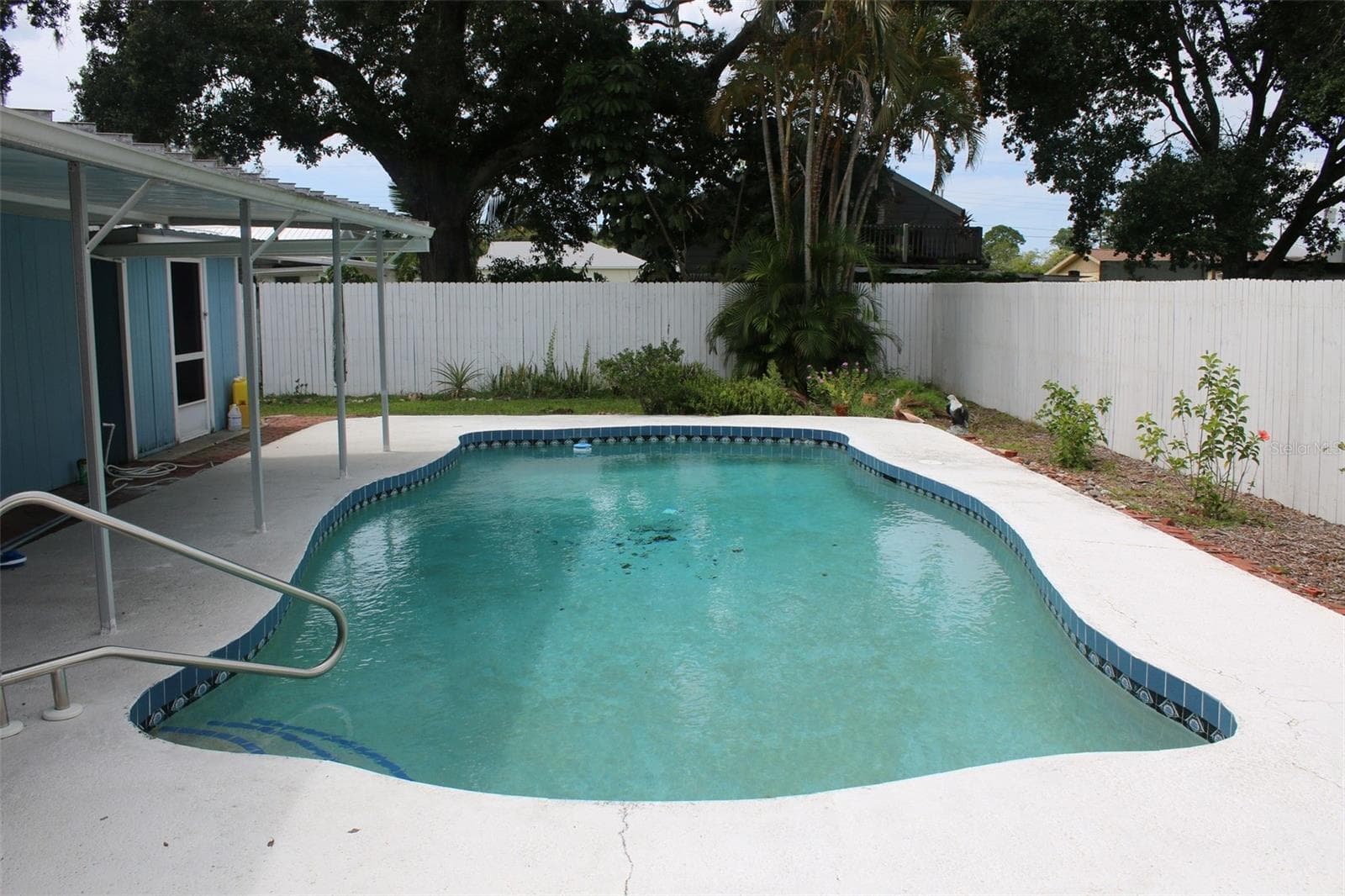 Single Family Residence at 407 N POMPANO AVE, SARASOTA, photo 2 of 7