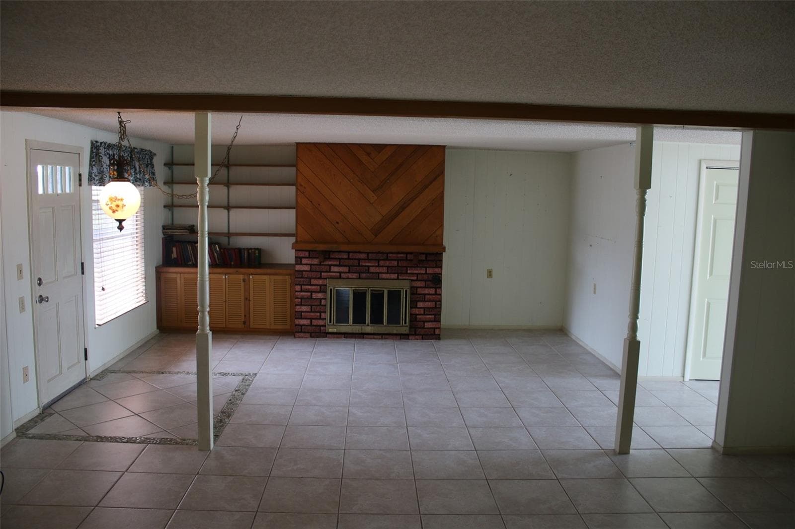Single Family Residence at 407 N POMPANO AVE, SARASOTA, photo 5 of 7