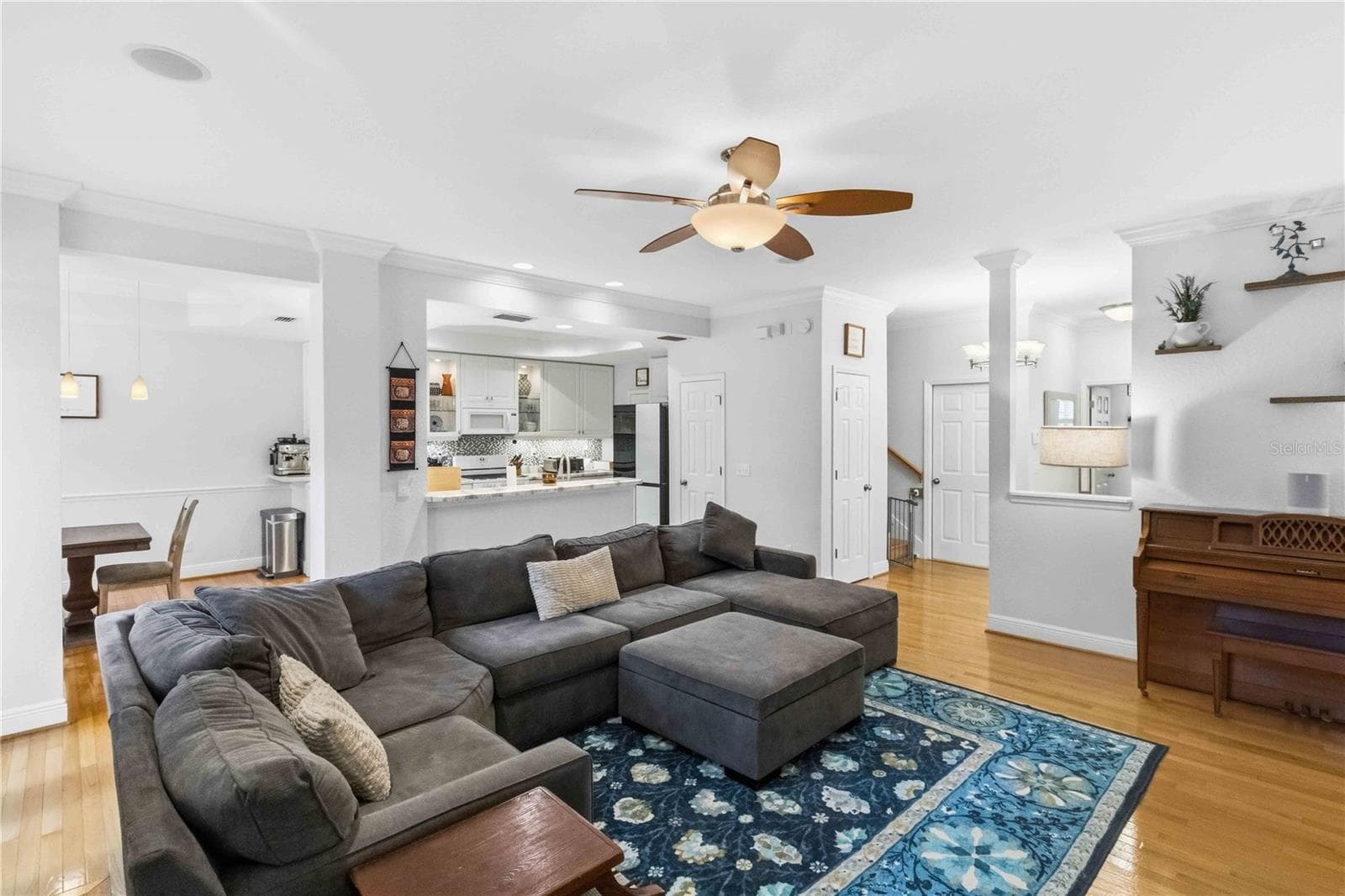 Townhouse at 2869 BAYSHORE TRAILS DR, TAMPA, photo 15 of 42