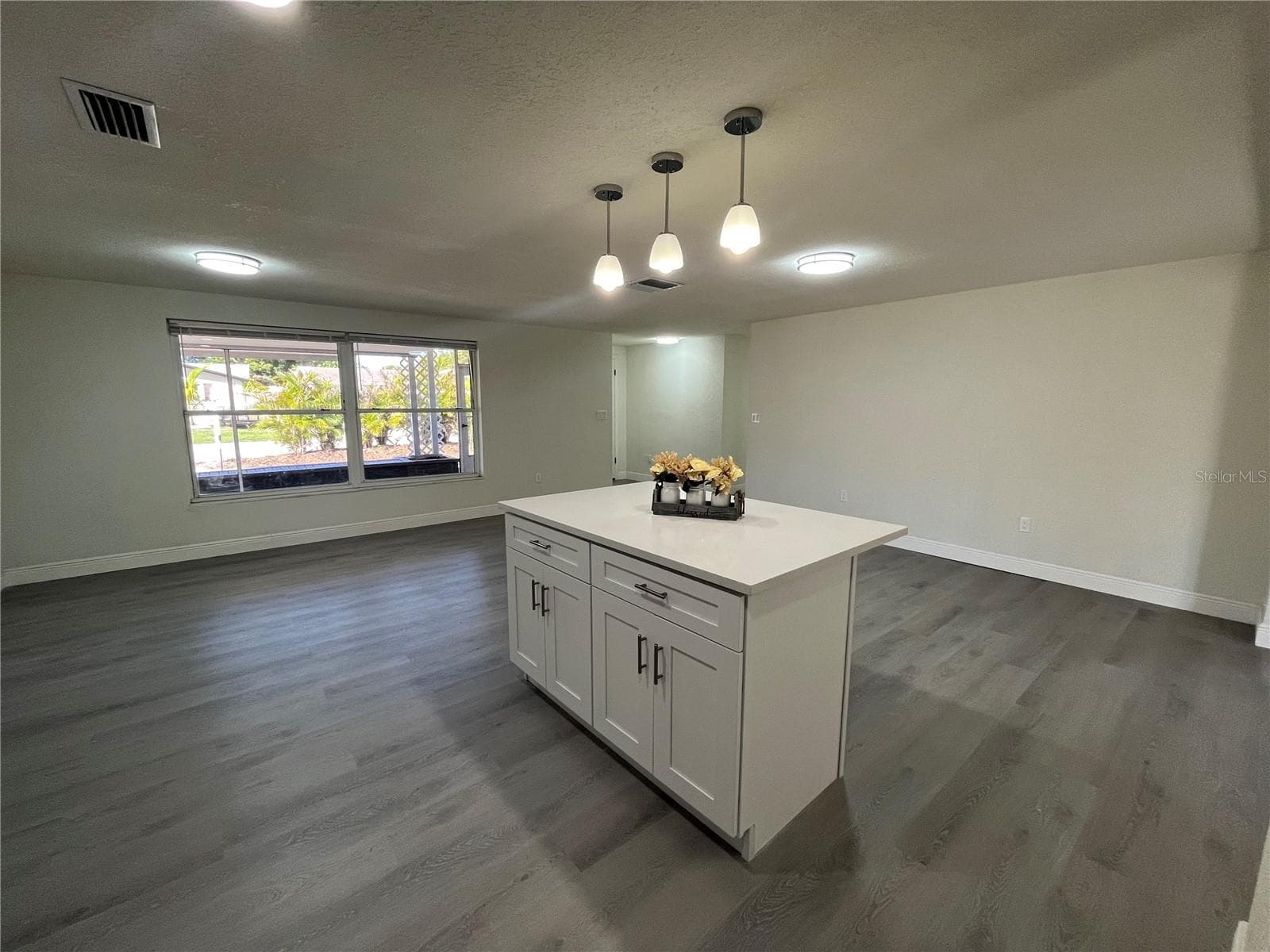 Single Family Residence at 3314 COLUMBUS DR, HOLIDAY, photo 22 of 35