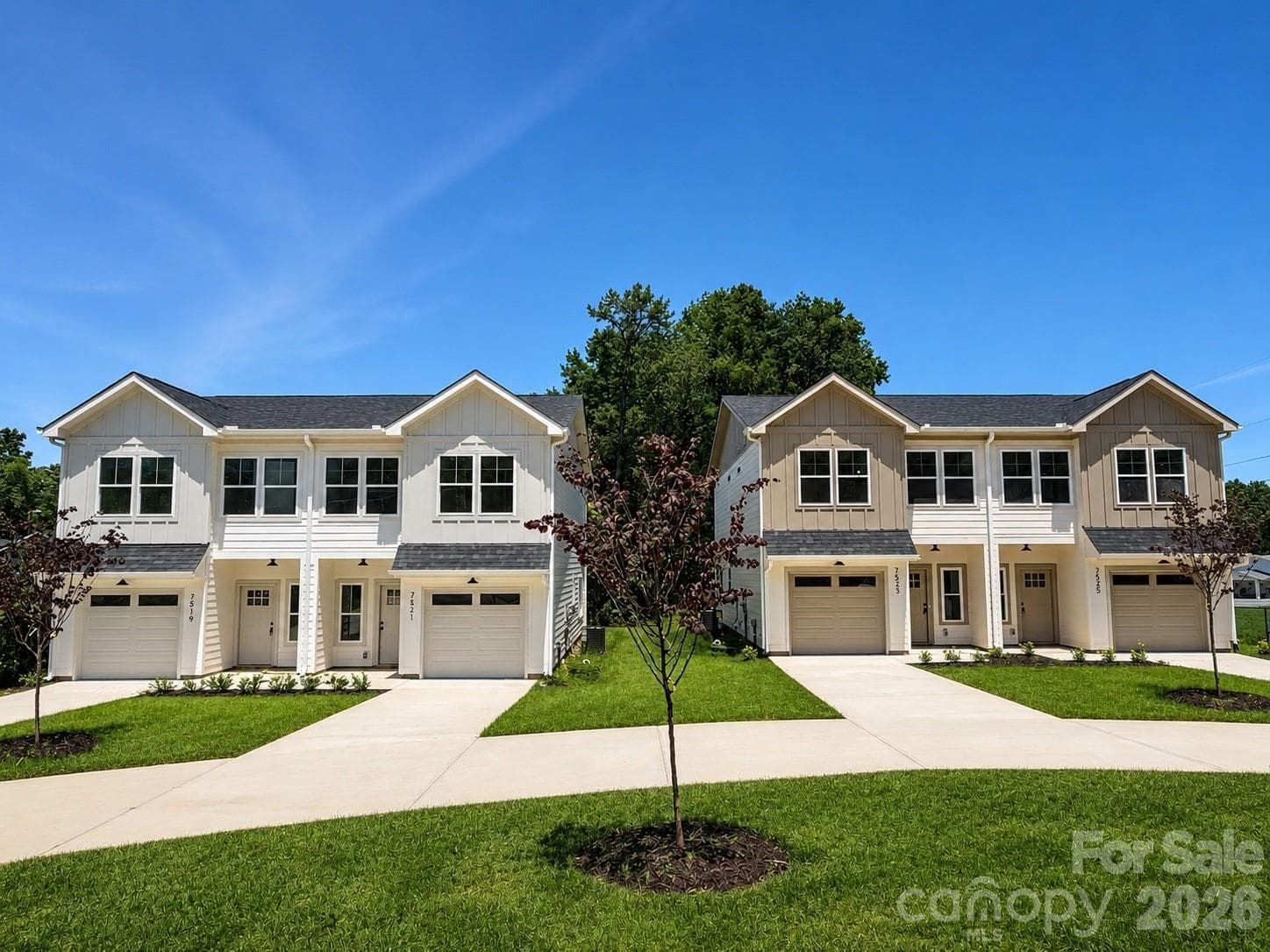 Fourplex at Charlotte, photo 2 of 35