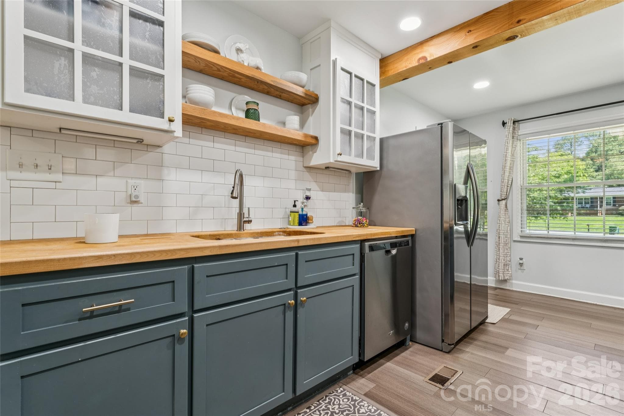 Single Family Residence at Charlotte, photo 4 of 44