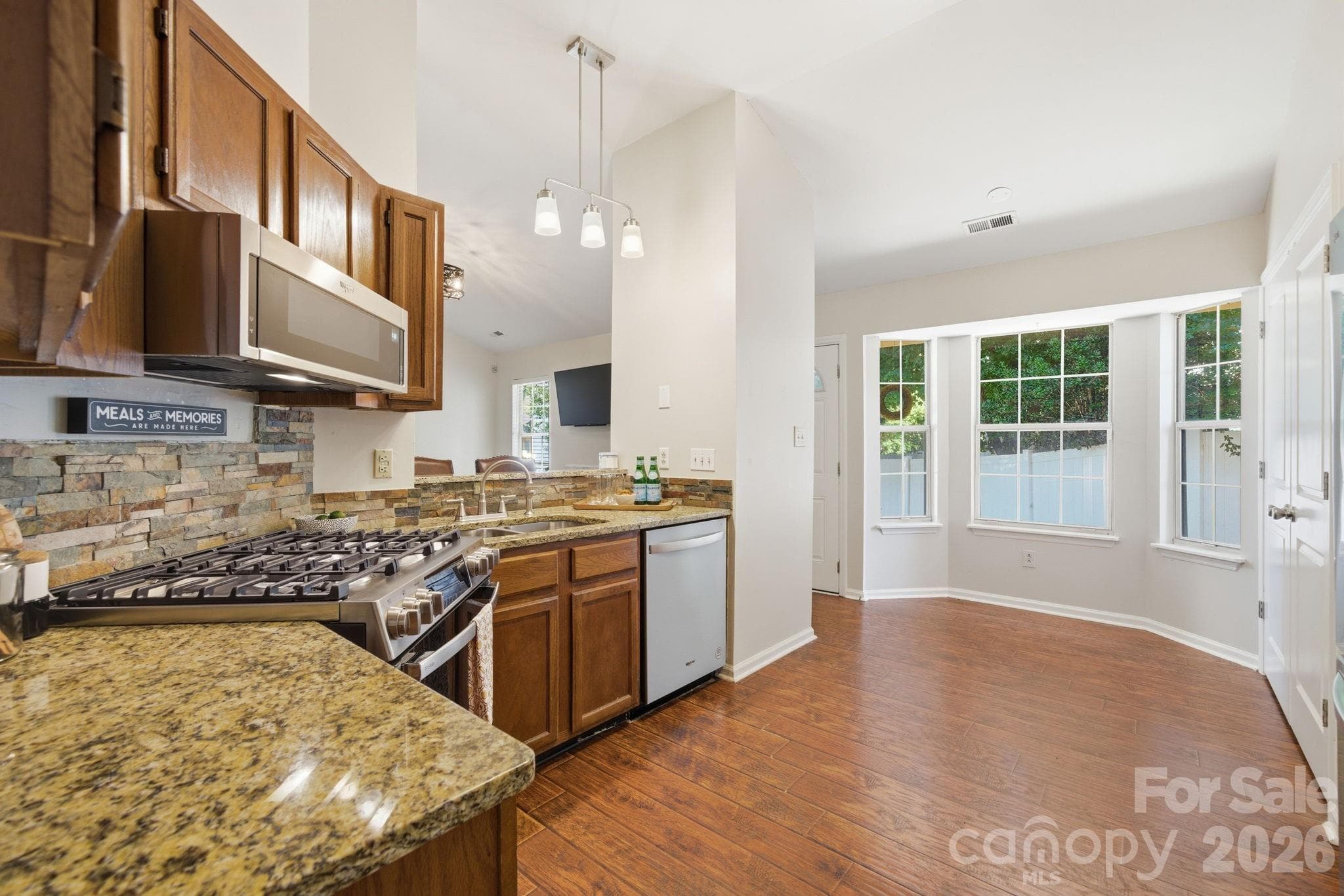 Updated appliances - 5701 Ebley Lane, Charlotte