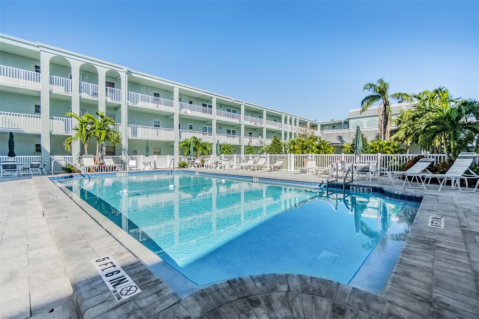 Condominium at 701 POINSETTIA RD #306, BELLEAIR, photo 22 of 27