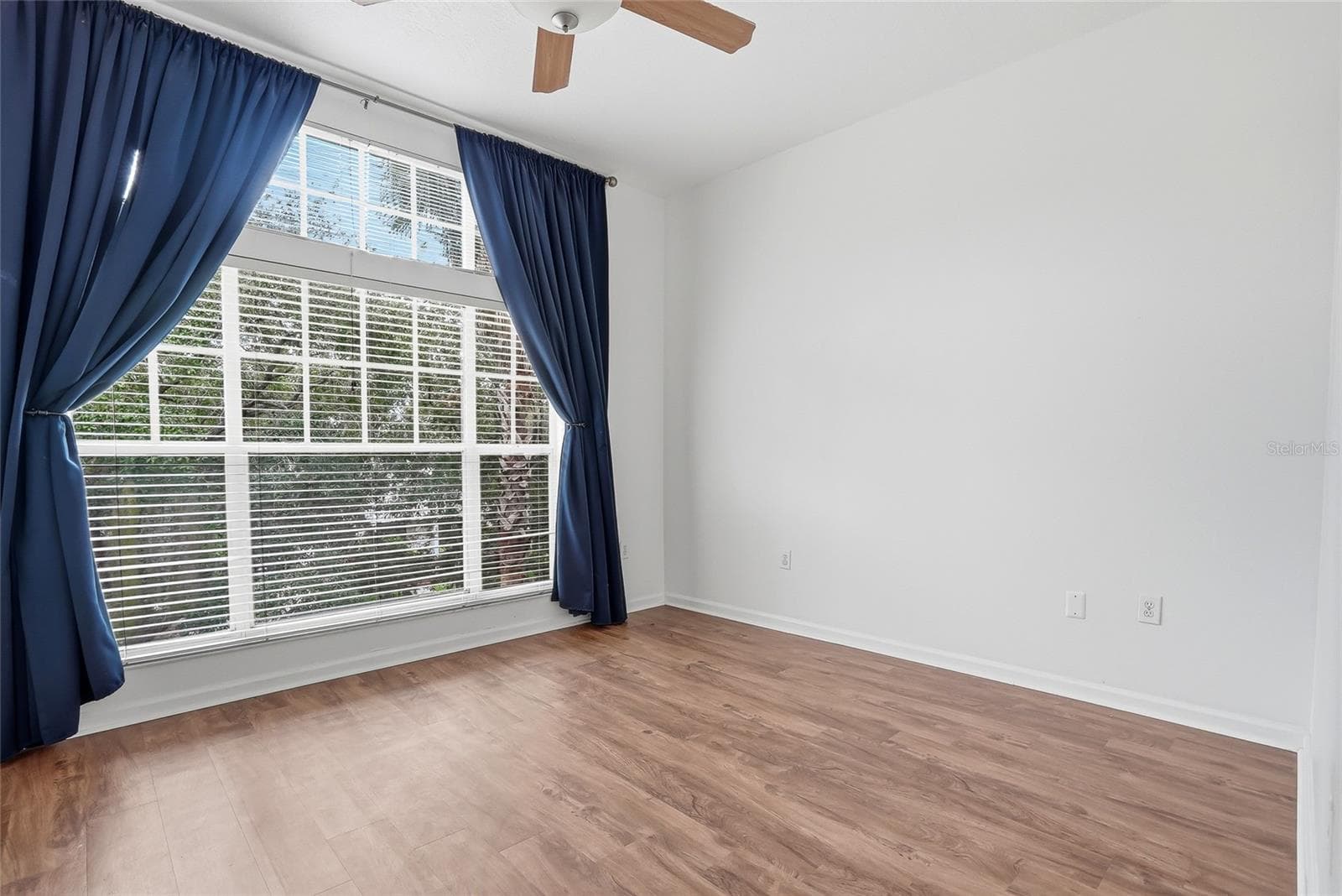 3rd floor has 2 bedrooms with amazing light and both on on suite bathrooms and large closets - 809 S OREGON AVE #B, TAMPA