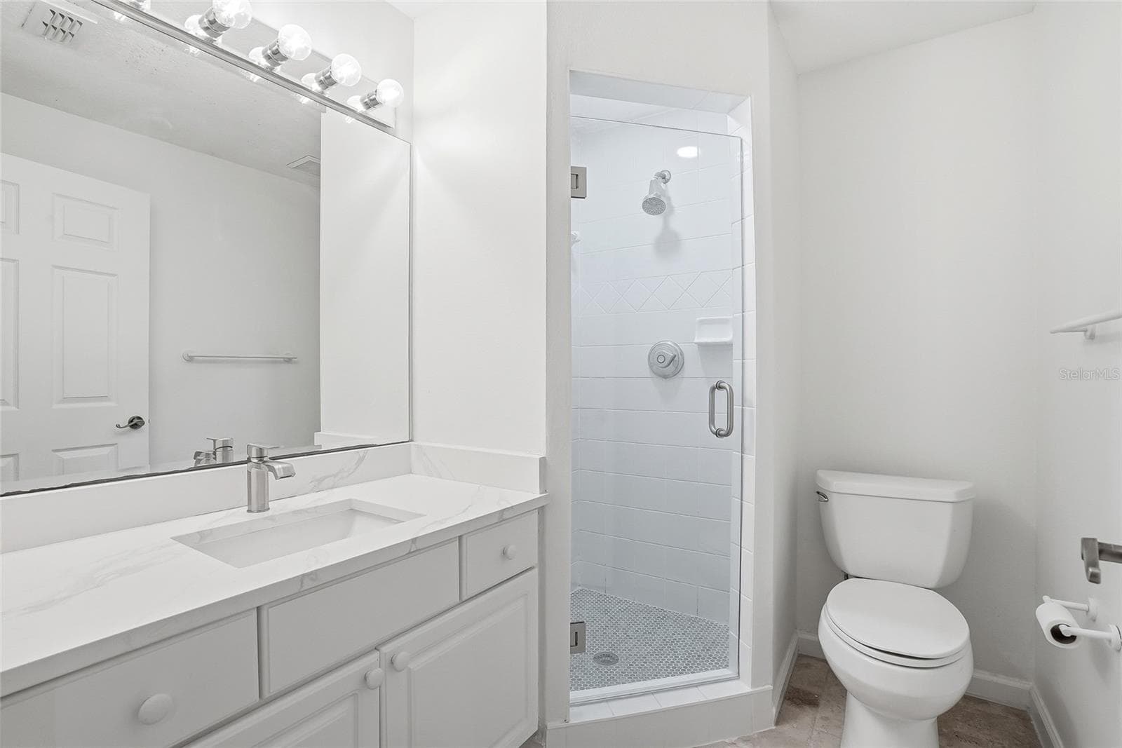 1st floor bathroom - 809 S OREGON AVE #B, TAMPA