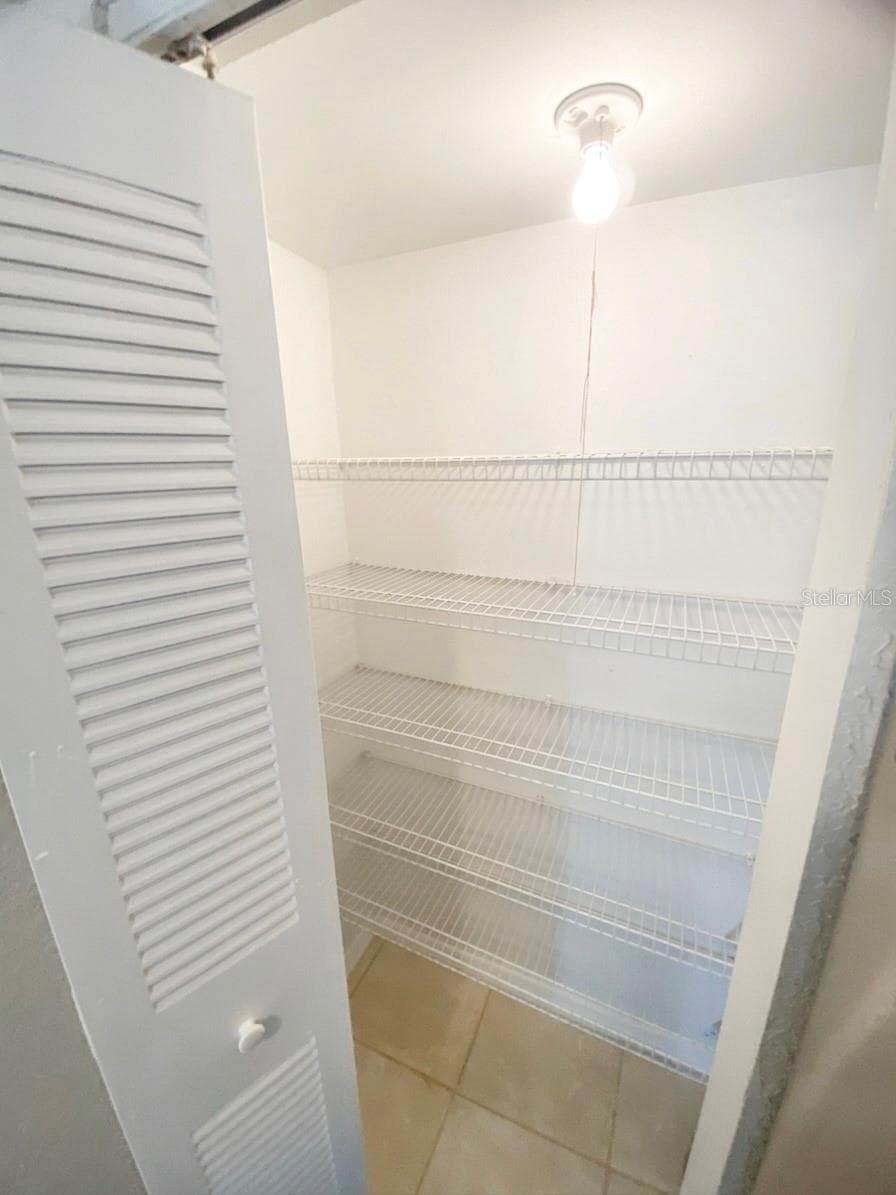 Condominium at 554 ORANGE DR #15, ALTAMONTE SPRINGS, photo 7 of 20
