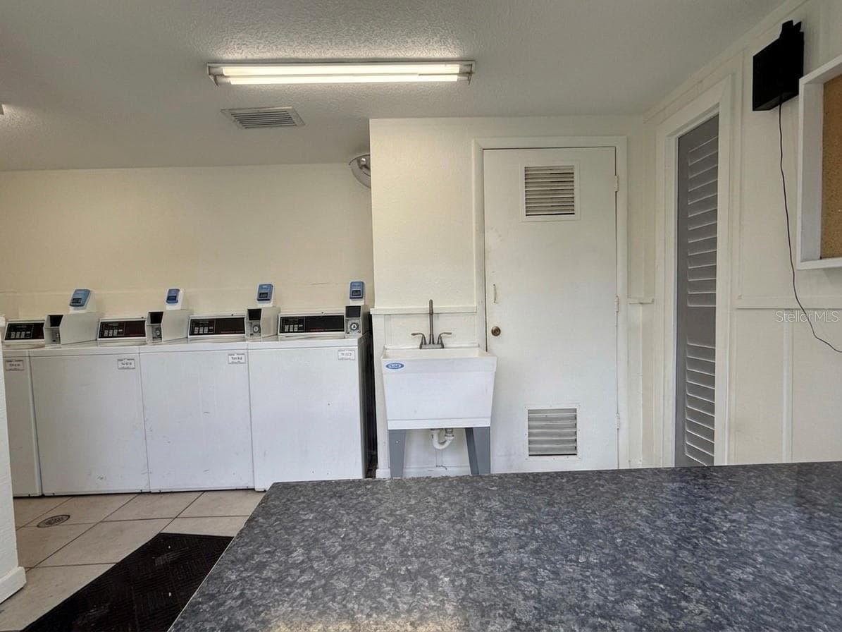 Condominium at 554 ORANGE DR #15, ALTAMONTE SPRINGS, photo 17 of 20