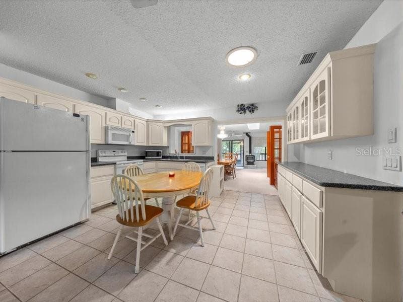 Single Family Residence at 495 & 499 N ROBIN HOOD RD, INVERNESS, photo 10 of 37