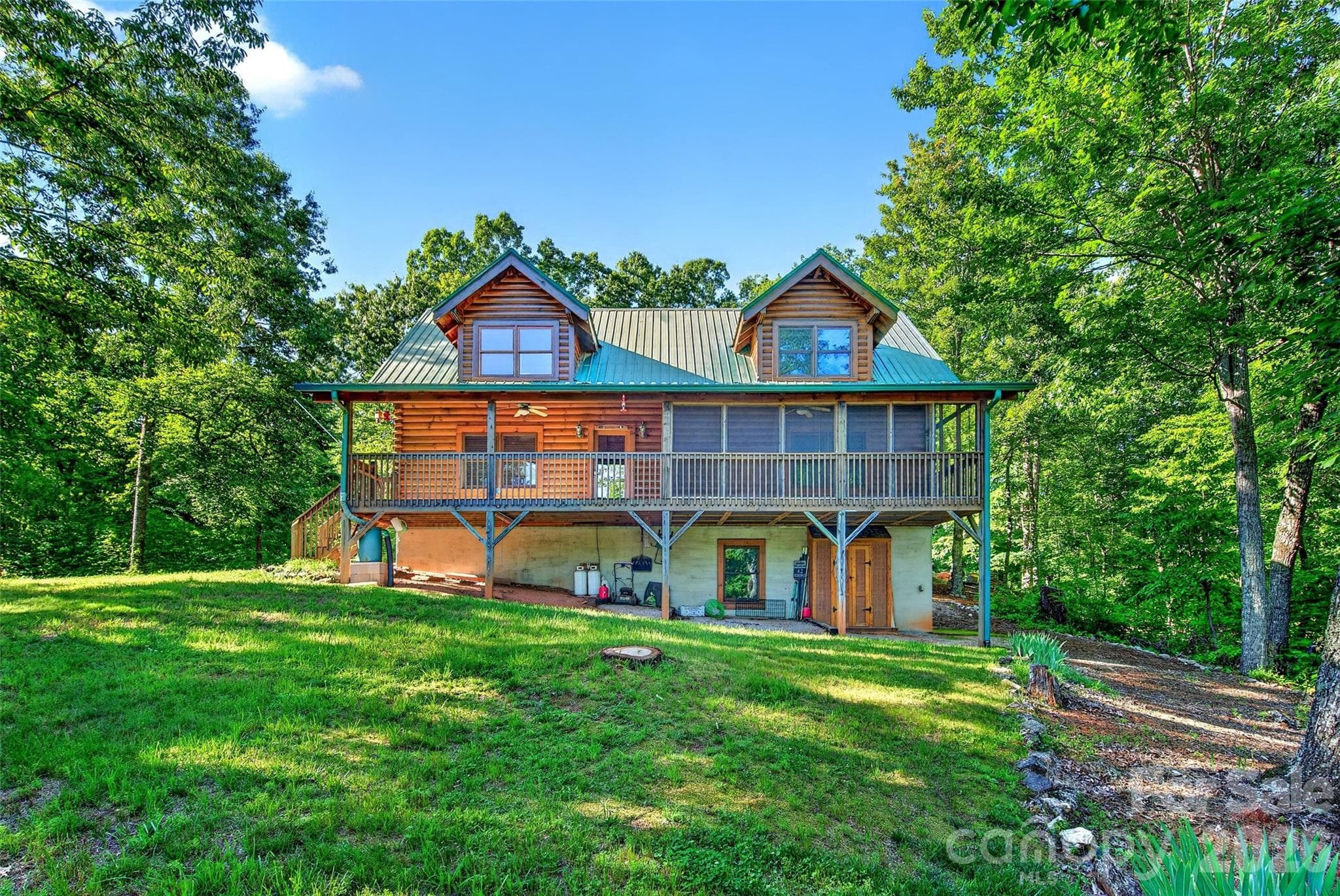 545 Mountain Crest Drive S