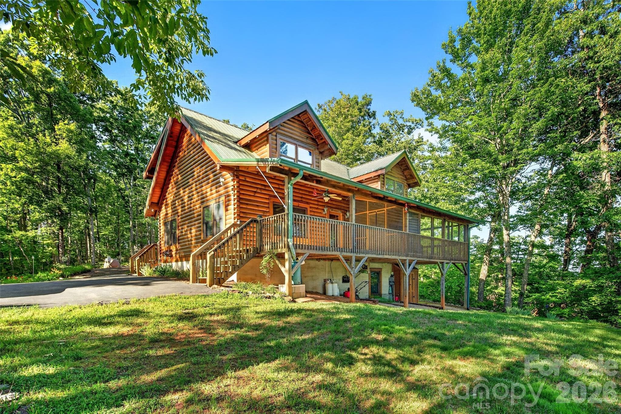 Single Family Residence at 545 Mountain Crest Drive S, Marion, photo 2 of 47